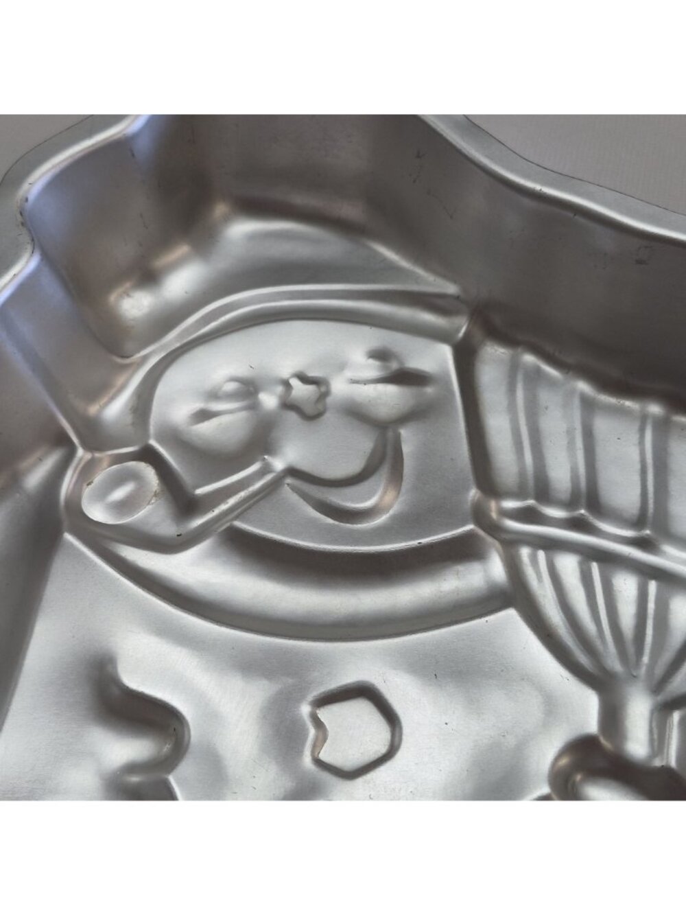 Vintage Wilton 1980 Snowman Cake Pan Aluminum Baking Mold Christmas Decor - Picture 5 of 6